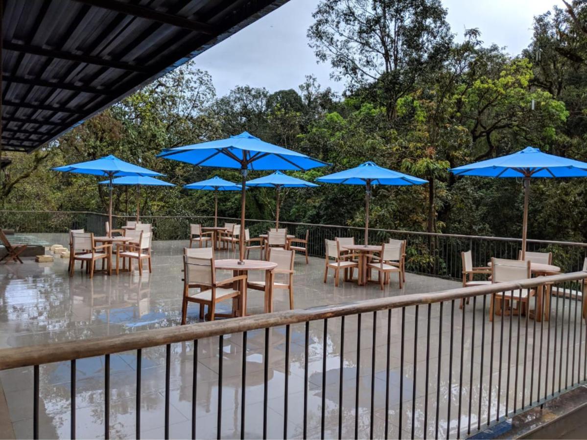 欢迎喜得来阿雅塔纳酒店 Somvārpet 外观 照片
